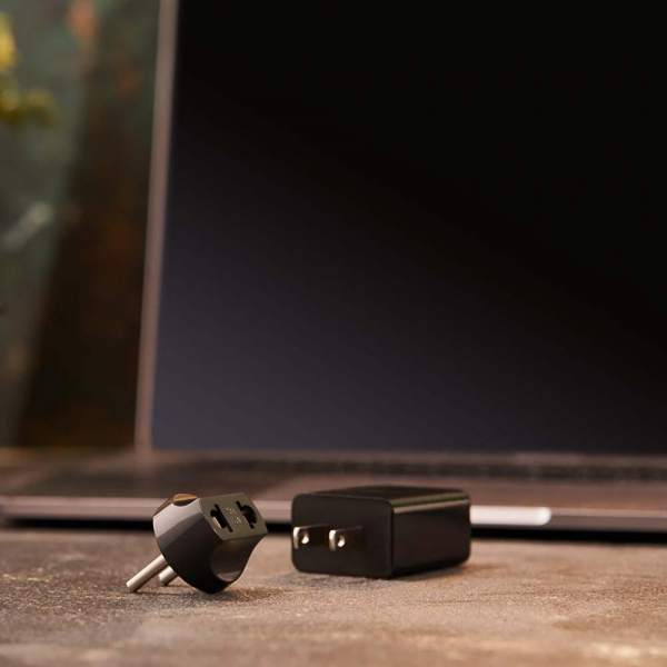 Адаптер сетевой (переходник) с Евро А/F на вилку С1 CEE 7/2 'ПИТЕР' 6А б/з черный PROCONNECT (пакет БОПП 1 шт/уп.) 11-1067-9