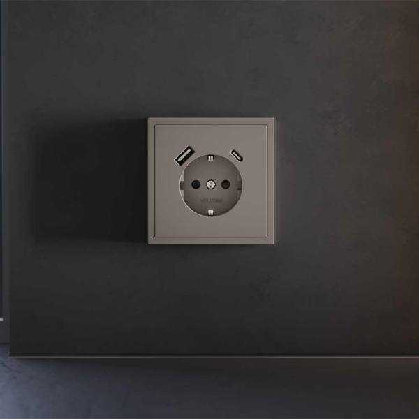 Накладка для розетки с заземлением и защитными шторками, с USB A+C, S70 (капучино) Voltum VLS001014