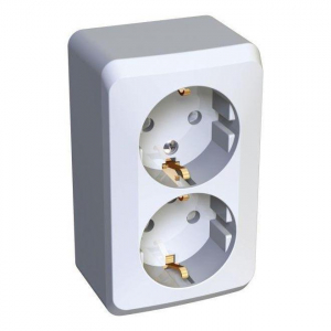 Розетка двойная 2К+З Systeme Electric Этюд 16A 250V со шторками белая PA16-008B