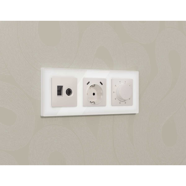 Лицевая панель Ambrella Volt ALFA (Жемчуг) для компьютерной/телефонной + TV розетки RJ-45/RJ-11 QUANT AP2125