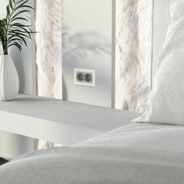 Розетка двойная с заземлением (дымчатый) W1272004/ a069774