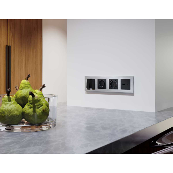 Лицевая панель розетки AMBRELLA VOLT AP8110