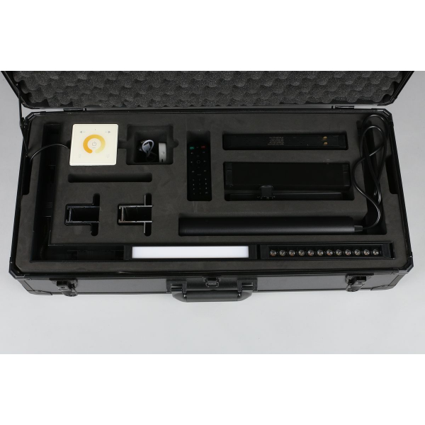 Трековое управление Aployt Suitcase Magnetic track 220v (без экрана) Трековое управление Aployt Suitcase Magnetic track 220v (без экрана)