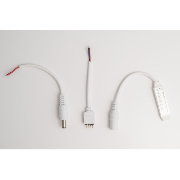 Мини-контроллер RGB Apeyron с пультом 12/24V 04-18 Мини-контроллер RGB Apeyron с пультом 12/24V 04-18