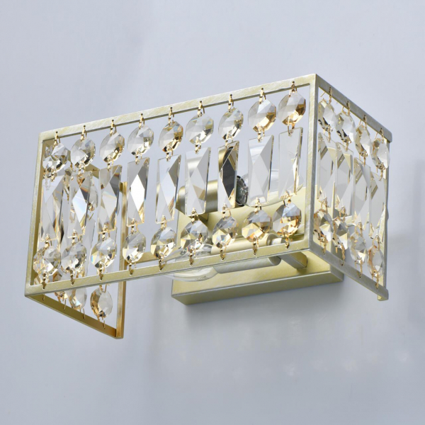 Настенный светильник MW-Light Монарх 121022202 Настенный светильник MW-Light Монарх 121022202