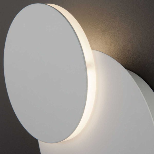 Настенный светодиодный светильник Elektrostandard 40135/1 белый a055772