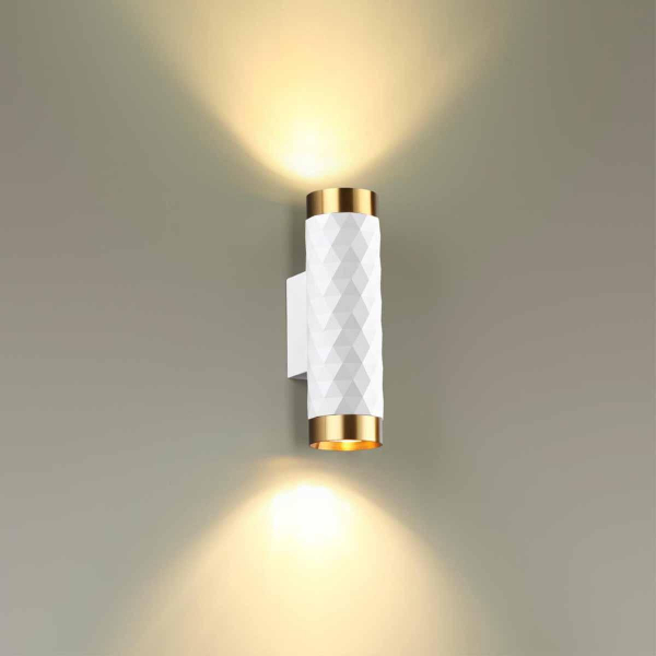Настенный светильник Odeon Light Hightech Ad astrum 4286/2W Настенный светильник Odeon Light Hightech Ad astrum 4286/2W
