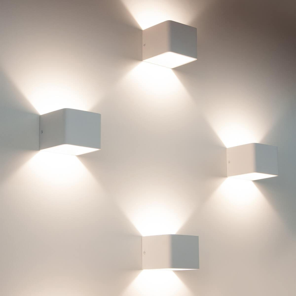 Настенный светодиодный светильник Elektrostandard Coneto Led белый MRL Led 1060 a040452 Настенный светодиодный светильник Elektrostandard Coneto Led белый MRL Led 1060 a040452