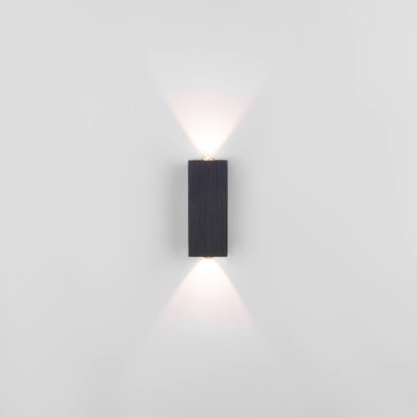 Настенный светодиодный светильник Elektrostandard Petite LED 40110/LED черный a056599 Настенный светодиодный светильник Elektrostandard Petite LED 40110/LED черный a056599