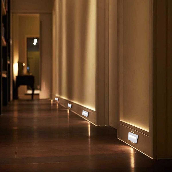 Настенный светильник Reluce 86605-9.0-001TL LED6W WT Настенный светильник Reluce 86605-9.0-001TL LED6W WT