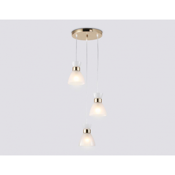 Светильник подвесной со стеклянными плафонами Ambrella light Traditional TR3402 Светильник подвесной со стеклянными плафонами Ambrella light Traditional TR3402