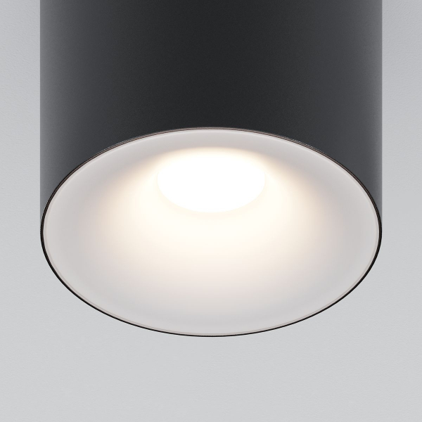 Потолочный светильник Maytoni Technical Spark C094-GU10-B