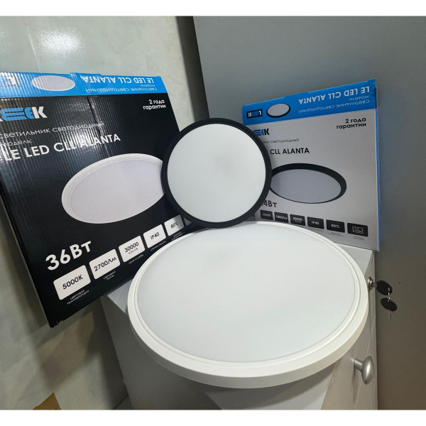 Потолочный светодиодный светильник LEEK LE LED CLL Alanta LE061211-008 Потолочный светодиодный светильник LEEK LE LED CLL Alanta LE061211-008
