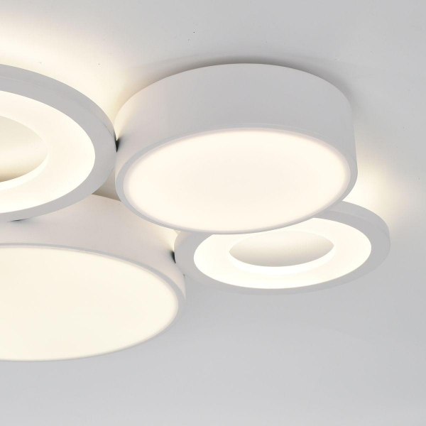 Потолочный светодиодный светильник Escada Streamline 10286/4LED Потолочный светодиодный светильник Escada Streamline 10286/4LED