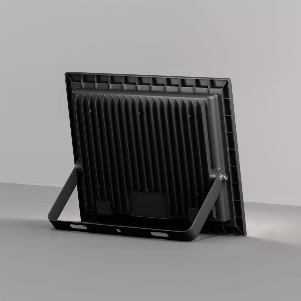 Прожектор светодиодный Maytoni Flood 100W 6500K FL001-L100B6K Прожектор светодиодный Maytoni Flood 100W 6500K FL001-L100B6K
