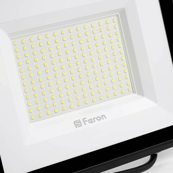 Светодиодный прожектор Feron LL923 150W 32104 Светодиодный прожектор Feron LL923 150W 32104
