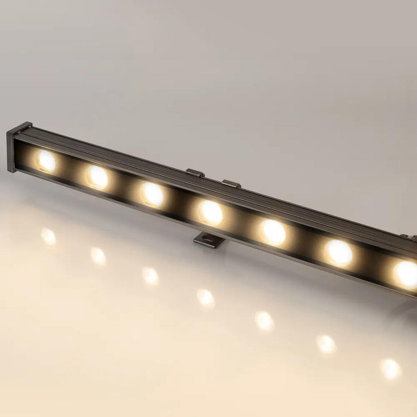 Линейный светодиодный прожектор Arlight AR-LINE-1000-18W Warm3000 (GR, 15x60 deg, 230V) 041730 Линейный светодиодный прожектор Arlight AR-LINE-1000-18W Warm3000 (GR, 15x60 deg, 230V) 041730