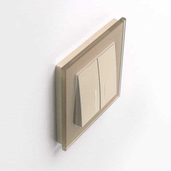 Рамка на 1 пост Werkel Favorit шампань W0011111 4690389159497