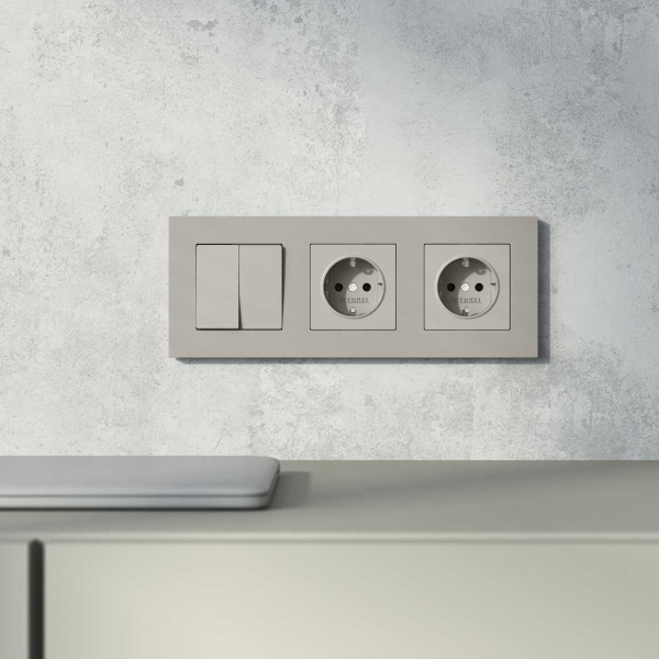 Рамка на 3 поста Werkel Slab дымчатый софт W0032917 a071626