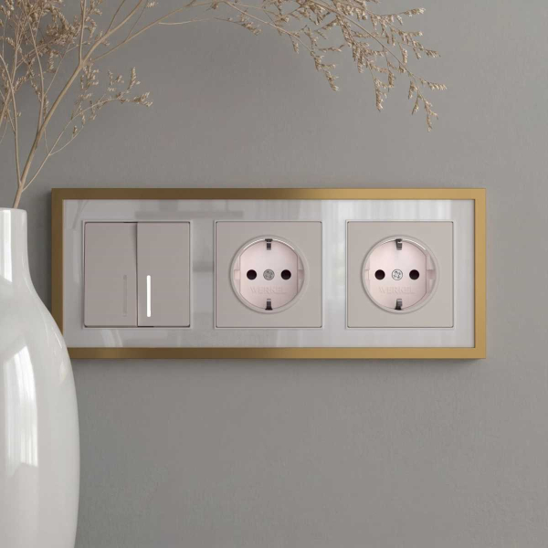 Рамка Werkel Baguette на 3 поста белый/золотистая латунь W0032853 a072284