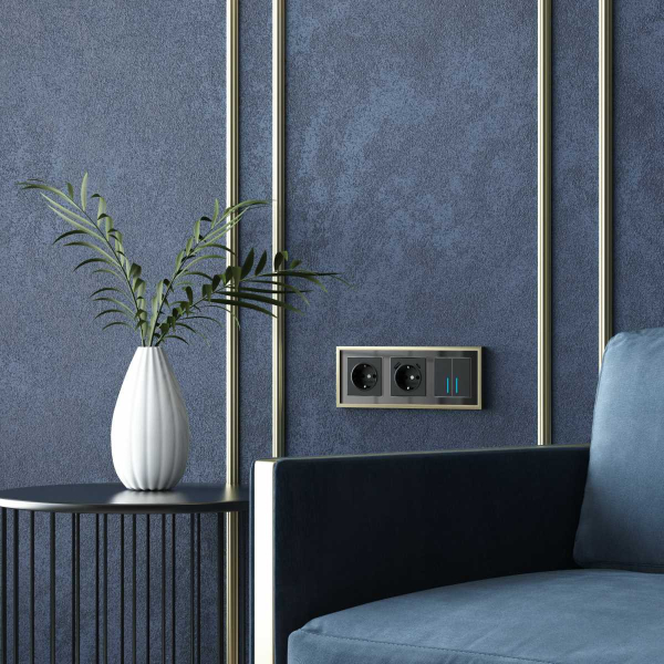 Рамка Werkel Baguette на 3 поста черный/латунь W0032852 4690389185809