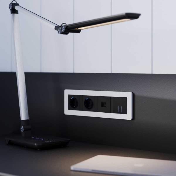 Рамка Werkel Split на 4 поста белый/черный W0043068 4690389208249