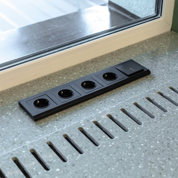 Рамка на 5 постов Werkel Stark черный W0051808 4690389161957