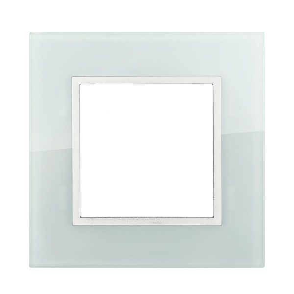 Рамка LK Studio 1-постовая из натурального светлого стекла LK45 854111-1 Рамка LK Studio 1-постовая из натурального светлого стекла LK45 854111-1