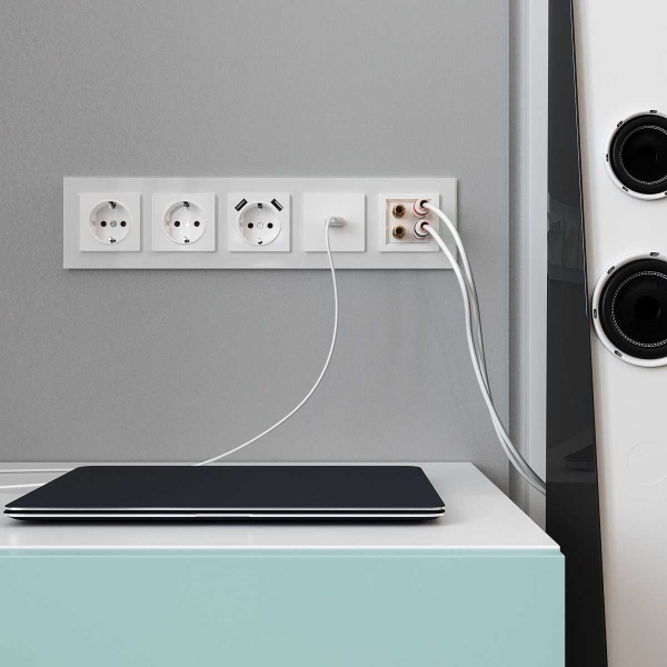 Рамка на 5 постов Werkel Favorit белый матовый W0051105 4690389160103