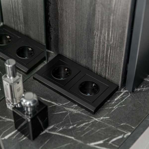 Рамка Werkel Stark на 2 поста черный W0021808 4690389161827