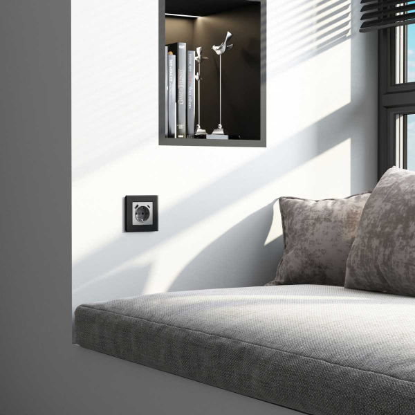 Рамка Werkel Senso на 1 пост черный, стекло soft-touch W0013108 4690389200328