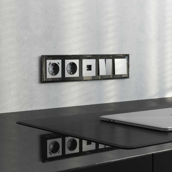 Рамка Werkel на 5 постов Diamant черный W0051208 4690389158872