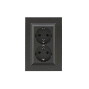 Розетка Makel 2-м СП Karea 16А IP20 с/з дым. металлик 56050082