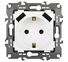 Розетка ЭРА Серия 12 12-4109-01М 2P+E 16A-250В штор. с 2xUSB 5В-3А белый матовый Б0065728