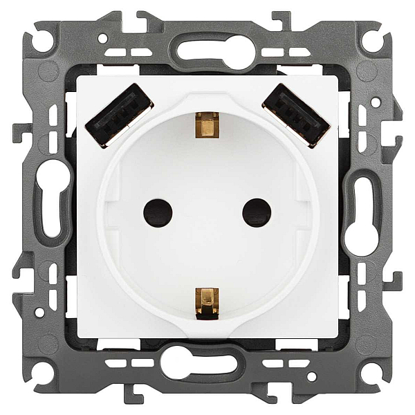 Розетка ЭРА Серия 12 12-4109-01М 2P+E 16A-250В штор. с 2xUSB 5В-3А белый матовый Б0065728