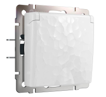Розетка Werkel Hammer влагозащищенная с заземлением с защитой крышкой и шторками белый W1271201 4690389162855
