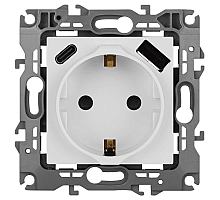 Розетка ЭРА Серия 12 12-4108-01 2P+E 16A-250В со шторками с USB type-A+C 5В-3А белый Б0067752
