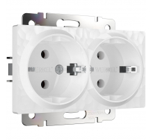 Розетка Werkel Hammer двойная с заземлением белый W1272001 4690389162923