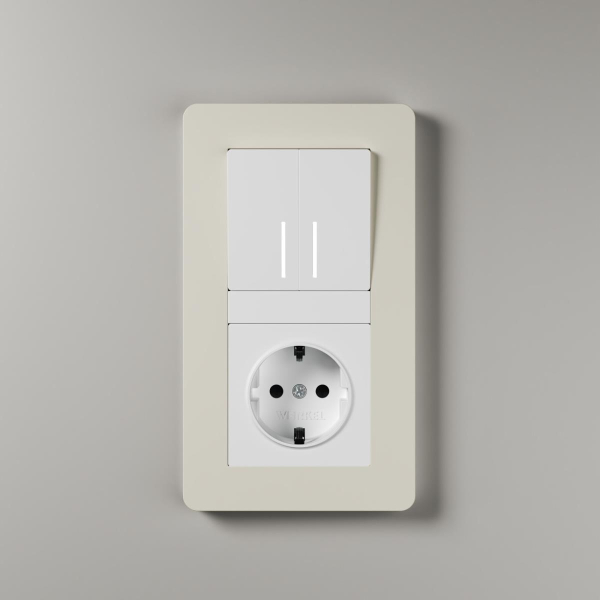 Розетка с заземлением и шторками Werkel белый W1171101 4690389155123