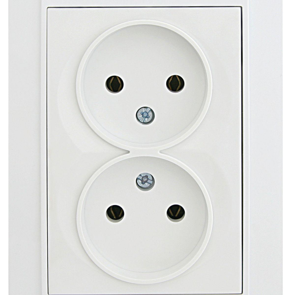 Розетка Makel 2-я б/з СП Defne 16А IP20 бел. 42001017 Розетка Makel 2-я б/з СП Defne 16А IP20 бел. 42001017