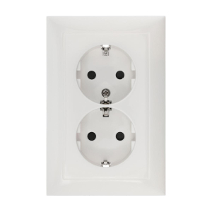 Розетка LK Studio двойная прямая с з/к, со шторками (белый) LK60 863704-1