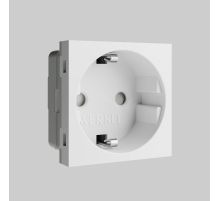 Модульная розетка с заземлением и шторками Werkel белый W1171160 4690389211744