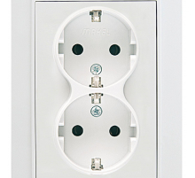 Розетка Makel 2-я с/з СП Defne 16А IP20 бел. 42001057