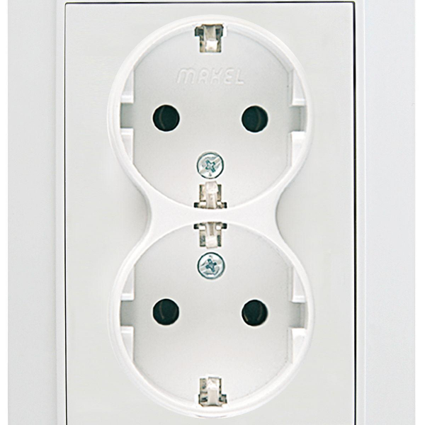 Розетка Makel 2-я с/з СП Defne 16А IP20 бел. 42001057 Розетка Makel 2-я с/з СП Defne 16А IP20 бел. 42001057