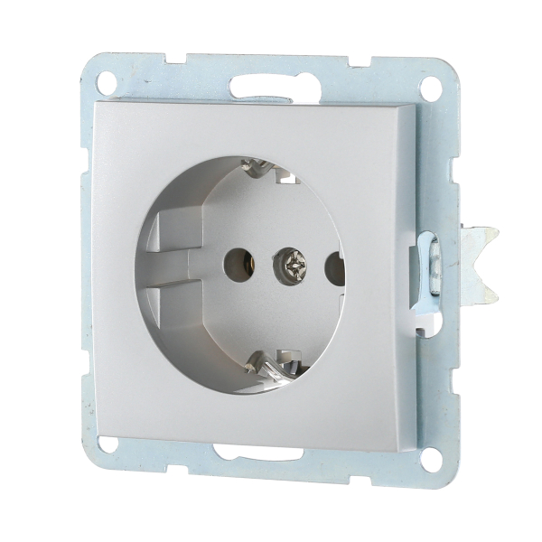 Розетка LK Studio с з/к, без шторок (серебристый металлик) LK60 863103-1