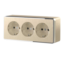 Розетка тройная с/з со шторками Werkel Gallant шампань рифленый W5073110 4690389163883