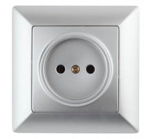 Розетка ЭРА Intro Solo 2P 16A 250V серебро 4-201-03 Б0043307