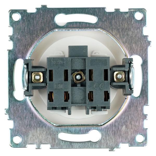 Розетка 2P Stekker Катрин со шторками белый GLS10-7109-01 39303