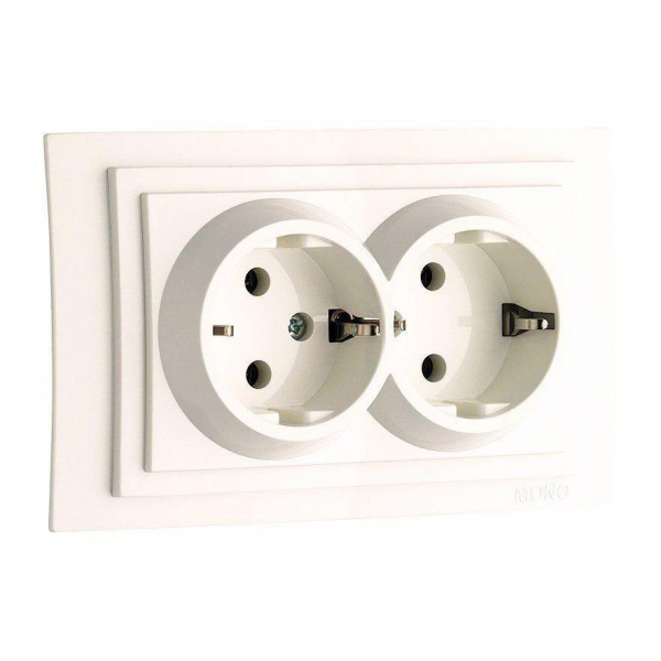 Розетка 2К+З двойная Mono Electric Larissa 16A 250V винтовое подключение слоновая кость 103-010104-120 Розетка 2К+З двойная Mono Electric Larissa 16A 250V винтовое подключение слоновая кость 103-010104-120
