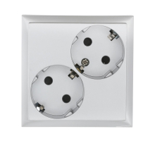 Розетка LK Studio двойная с з/к, со шторками (серебристый металлик) LK80 843503-1